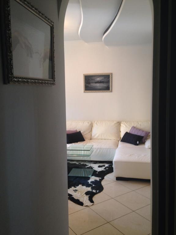 Amorino Apartment *
